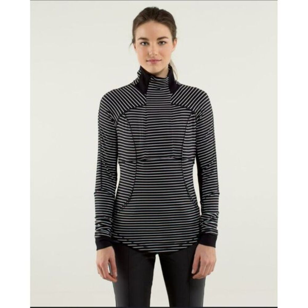 Lululemon Women Sz 2 Base Runner 1/2 Zip Black White Running Top Pullover